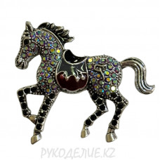 Лошадь в стразах 50*45мм