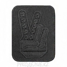 Шеврон клеевой жест Победы 3*3,5см Шеврон клеевой жест Победы 3*3,5см